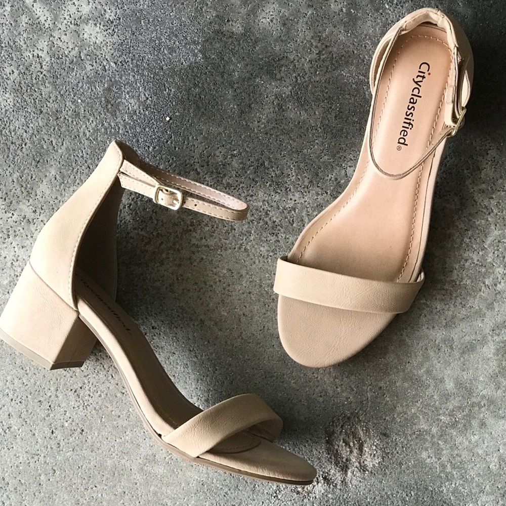 2 Left!  Classified Basic Nude Ankle Strap Heel - Picture 5 of 8